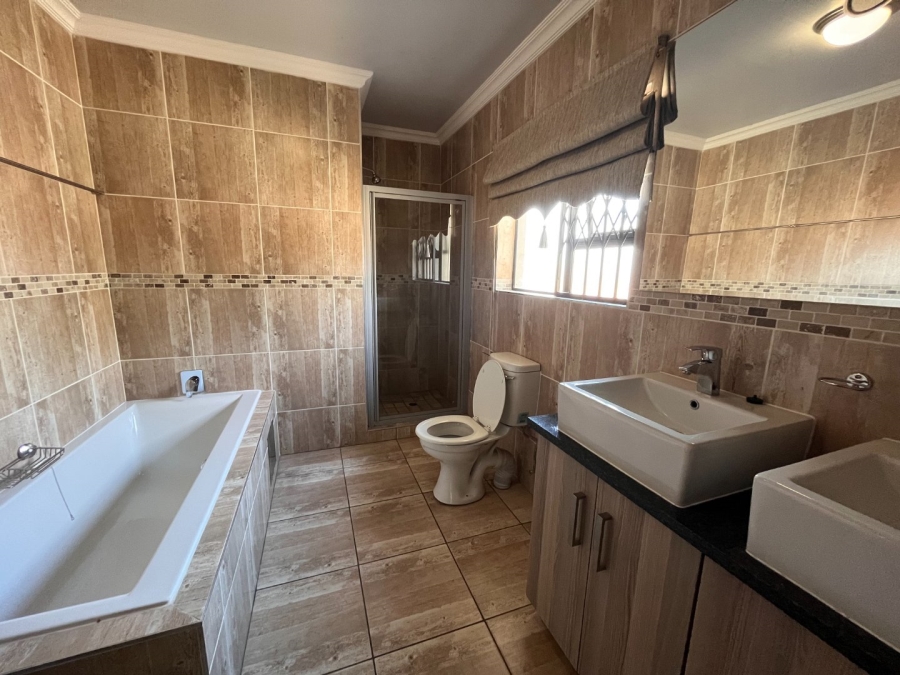 3 Bedroom Property for Sale in Baillie Park North West